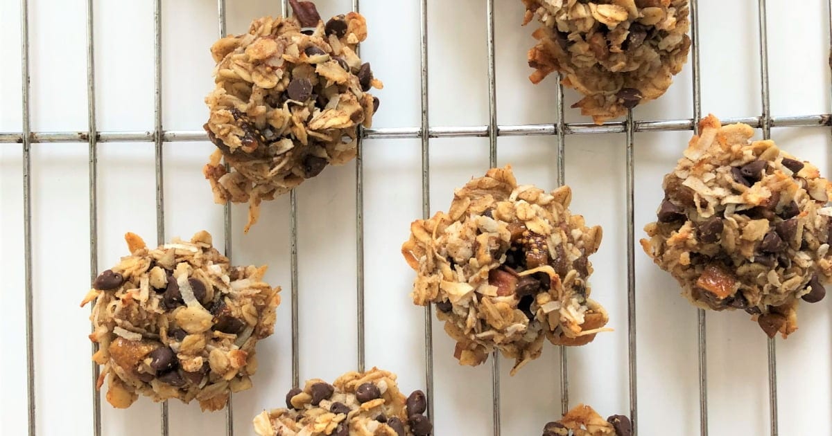 Vegan Granola Cookies with Chocolate Chips and Coconut