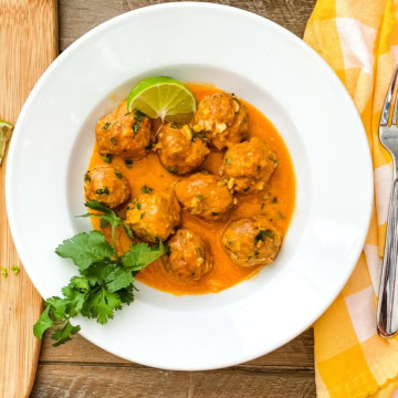 bowl of meatball curry