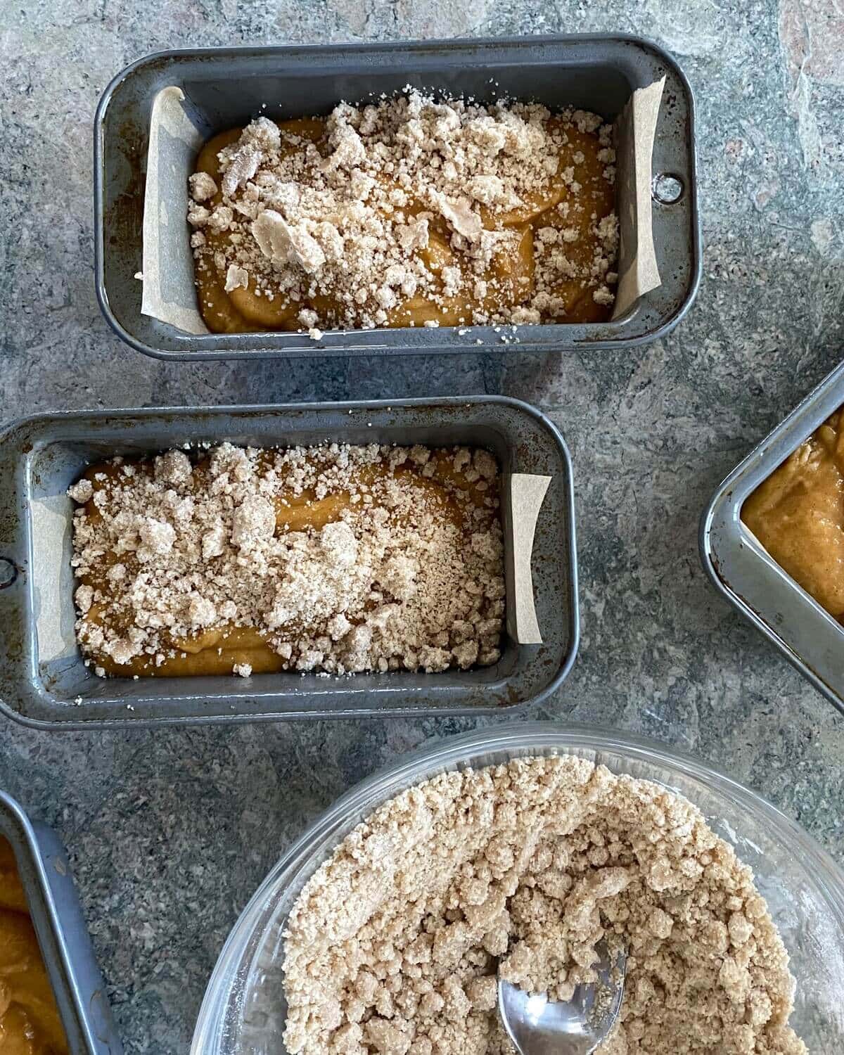 Streusel topping for pumpkin bread.