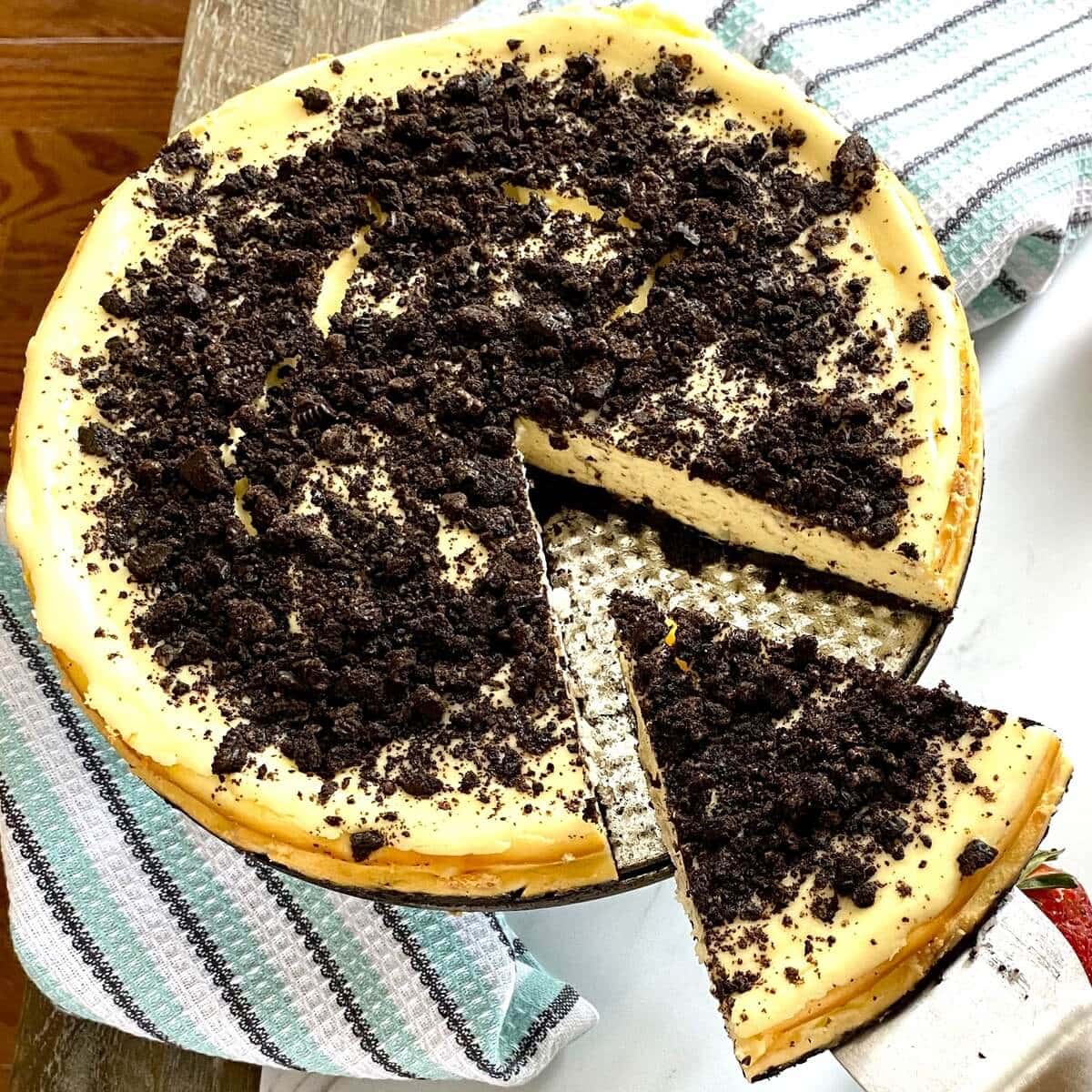 Oreo Cheesecake Recipe {Easy}