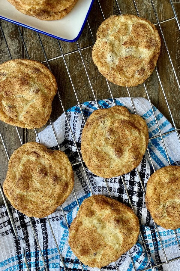 snickerdoodle cookies on a cooling rack