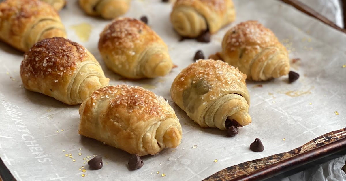 Mini Chocolate Puff Pastry Rolls