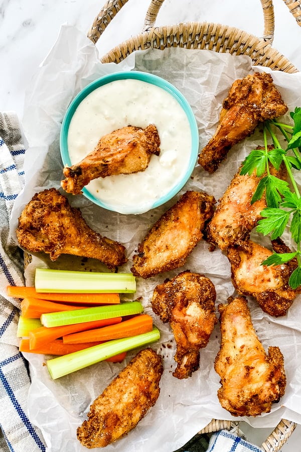 baked chicken wings with blue cheese dip