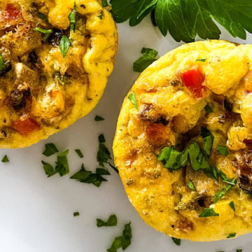 2 scrambled egg muffin cups