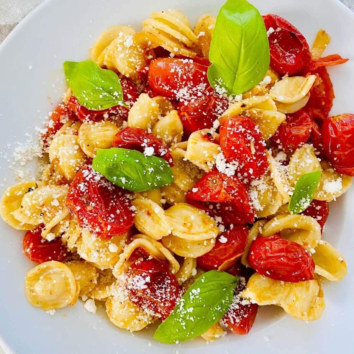 Oven Roasted Cherry Tomato Pasta