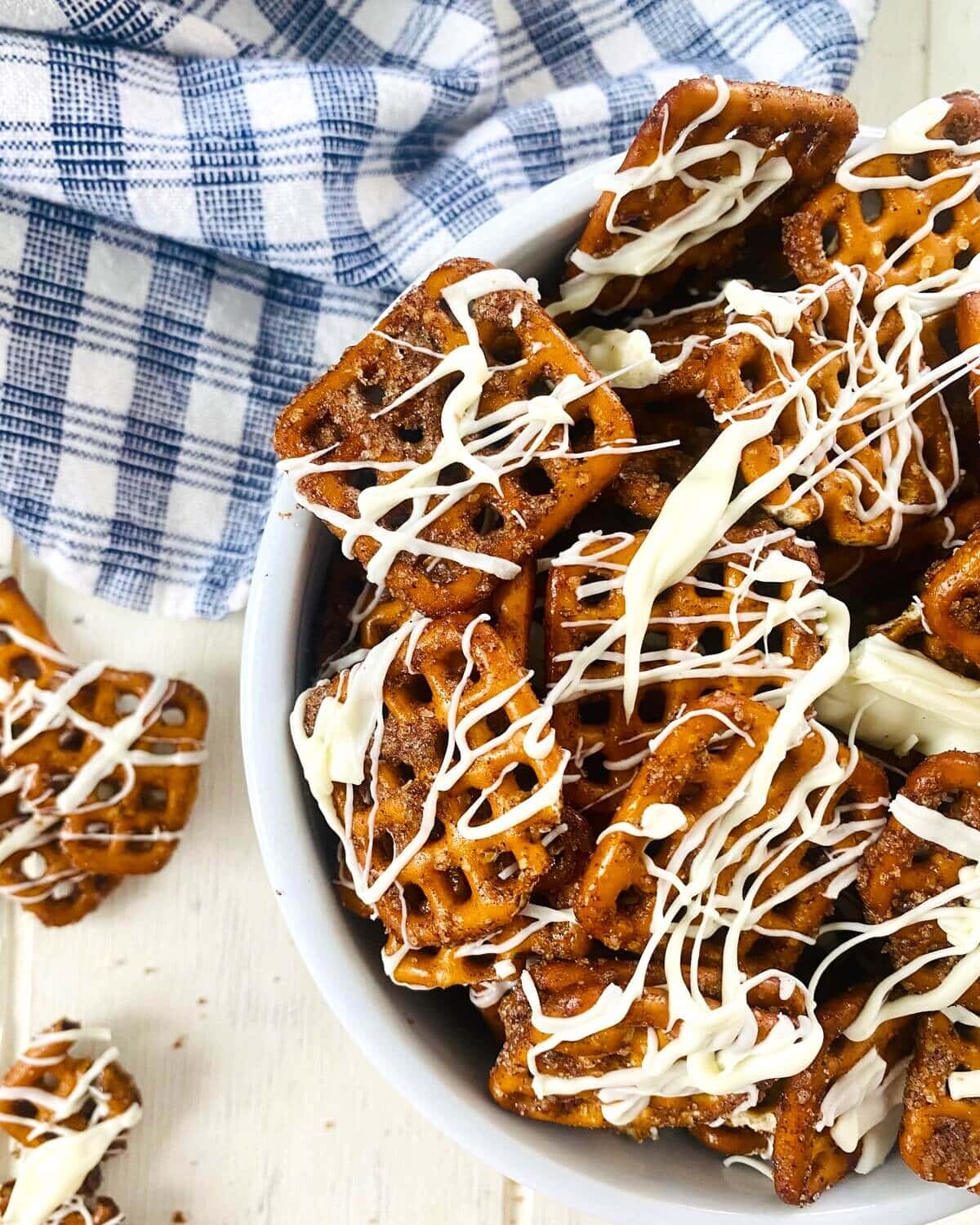 pumpkin spiced pretzels with white chocolate drizzle.