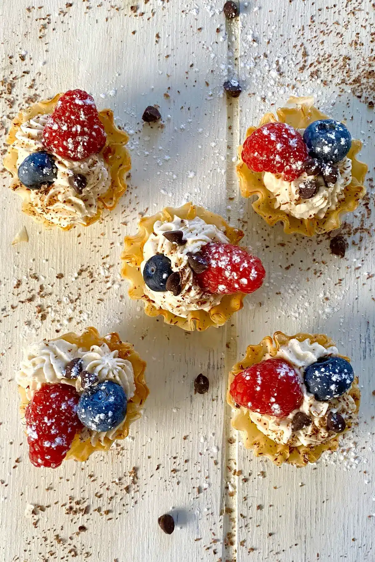 5 mini no bake cheesecakes.