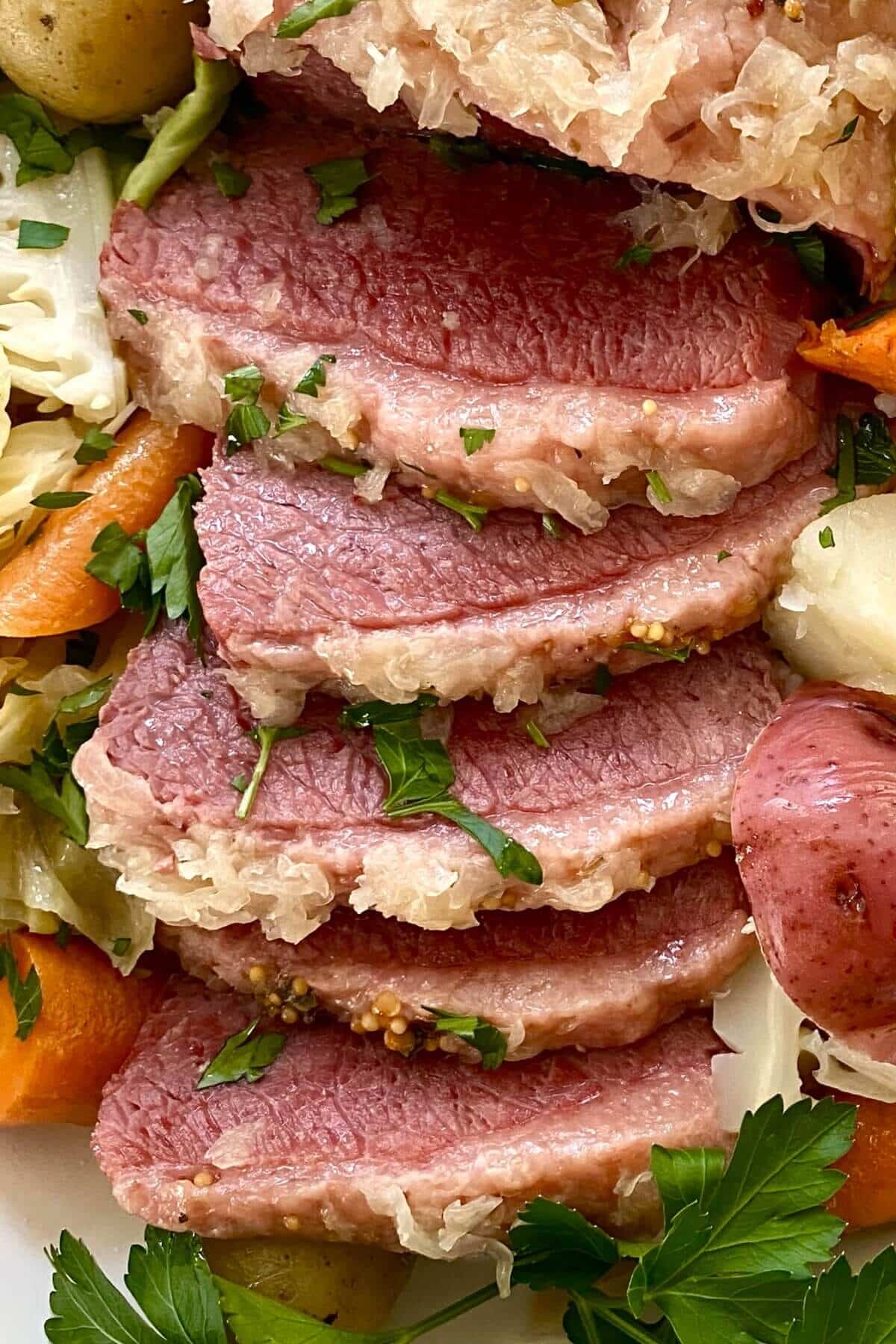 Slices of corned beef.