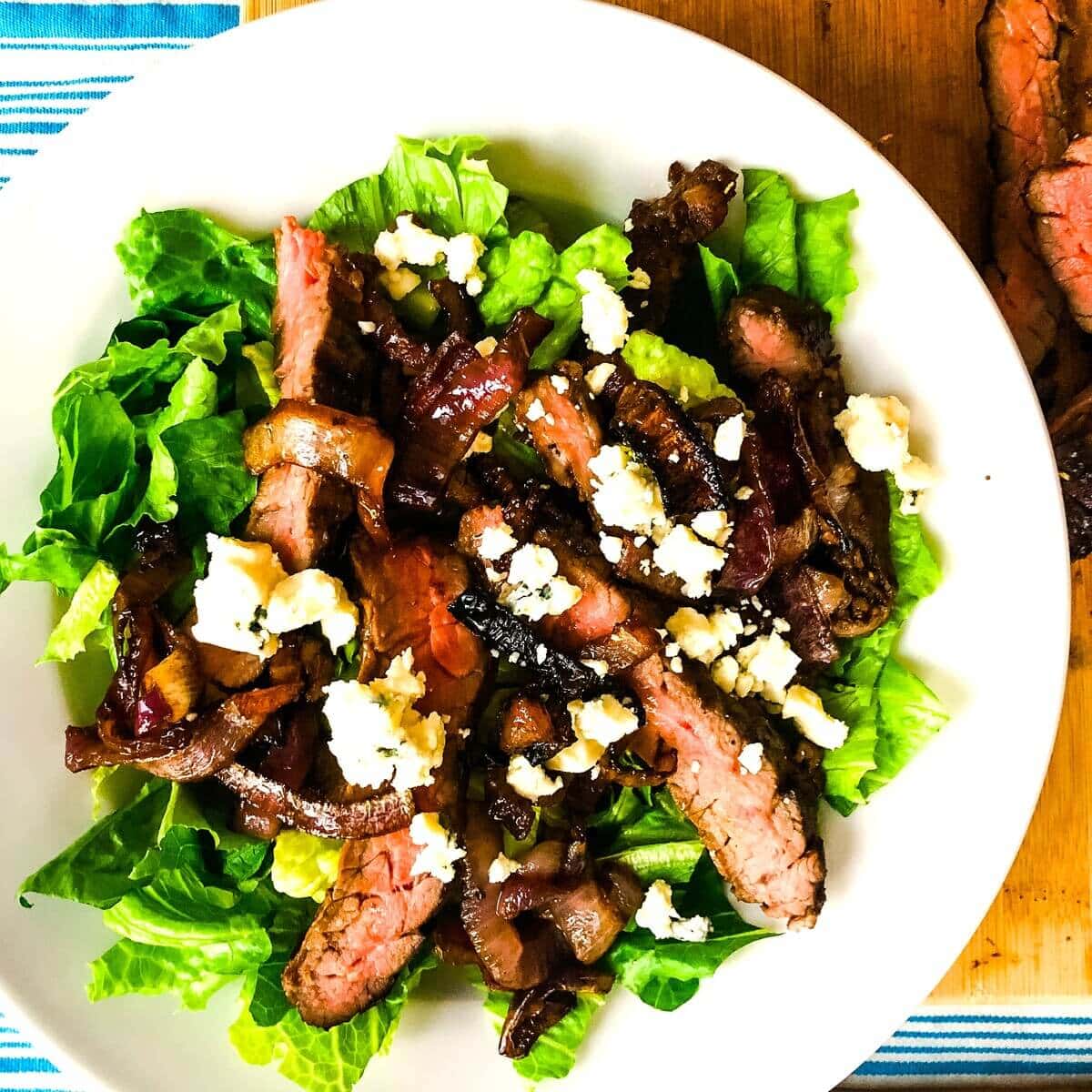 Balsamic Herb Steak Salad with Blue Cheese