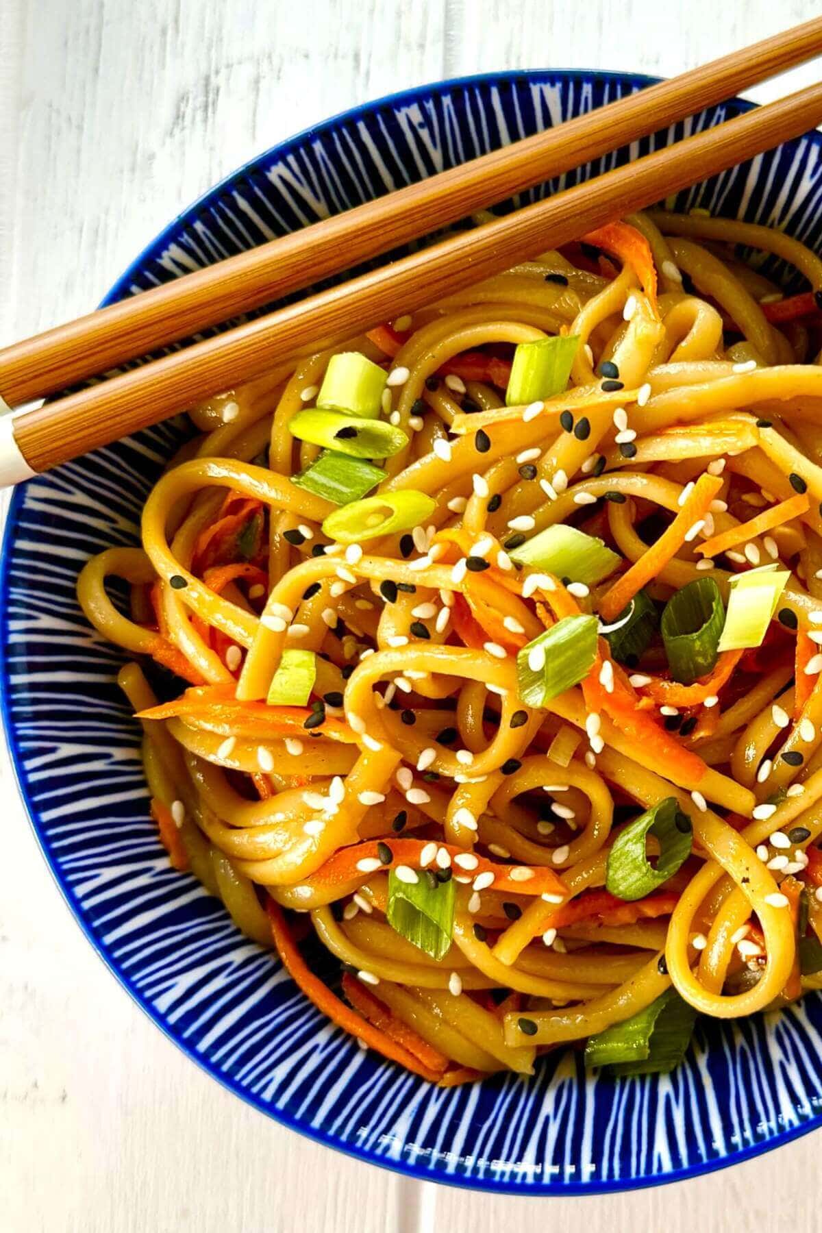 bowl of garlic sesame noodles.