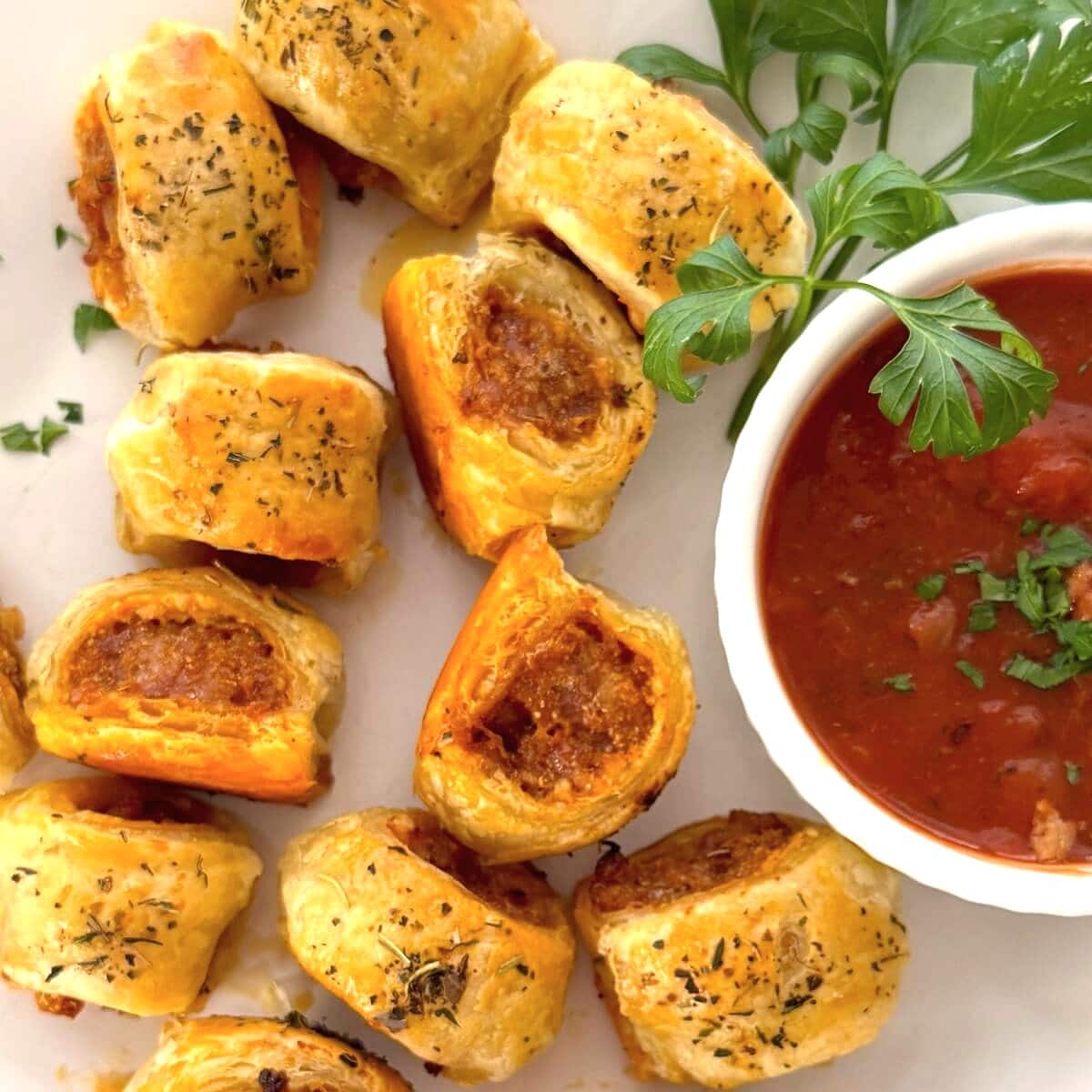 Homemade Sausage Rolls {aka Pizza Rolls!}