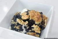 Irresistible Blueberry Crumble Cake