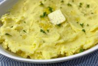 Creamy Garlic and Herb Mashed Potatoes