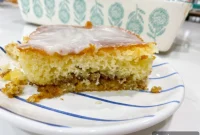 Classic Glazed Honey Bun Cake
