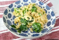 Creamy White Mac and Broccoli