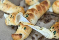 Pull-Apart Mozzarella Garlic Breadsticks