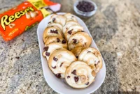 Velvet Crescent Cookies