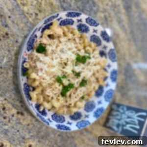 Creamy Slow Cooker Garlic Parmesan Chicken Pasta