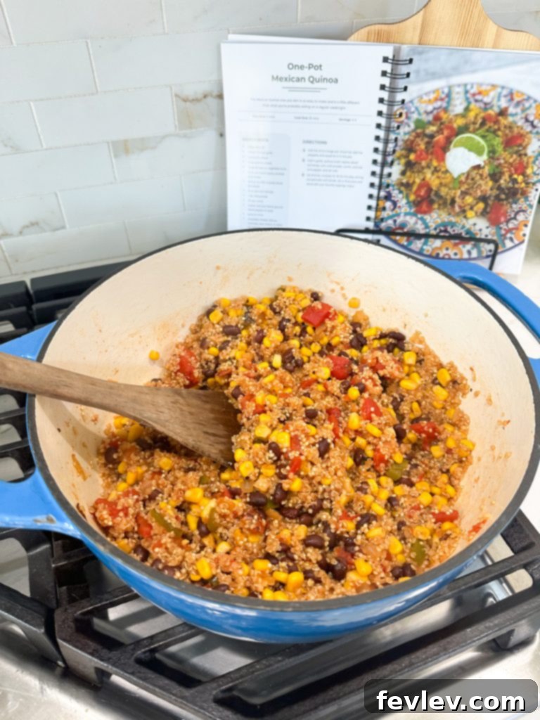 Easy Mexican Quinoa 5 one-pot mexican quinoa