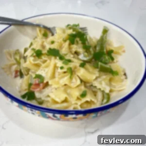 Fajita Pasta in a round bowl, ready to be served