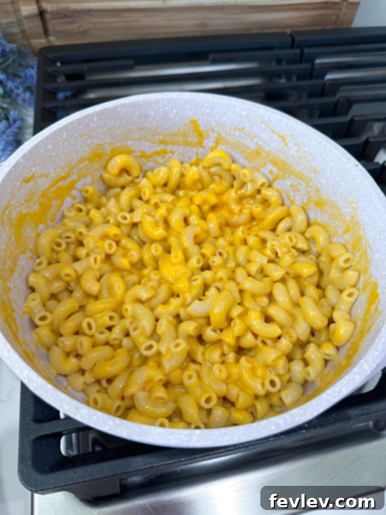 Quick and Easy Taco Mac 3 3 ingredient taco mac cooking step 1
