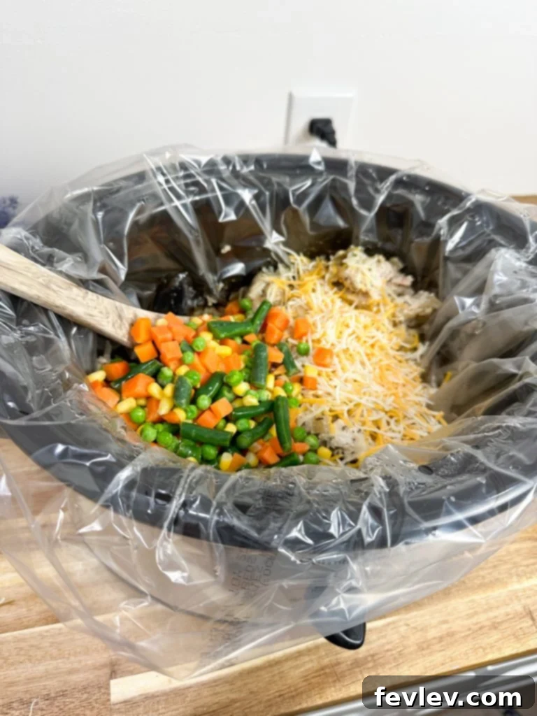 easy slow cooker chicken, vegetables, and rice