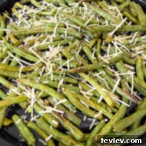 Easy sheet pan roasted green beans, a healthy and flavorful 5-ingredient side dish.
