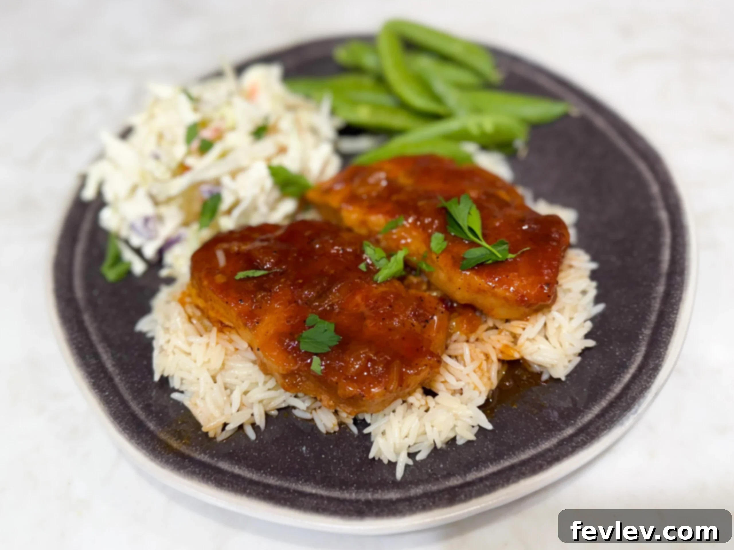 Easy pork chops in the slow cooker, juicy and tender