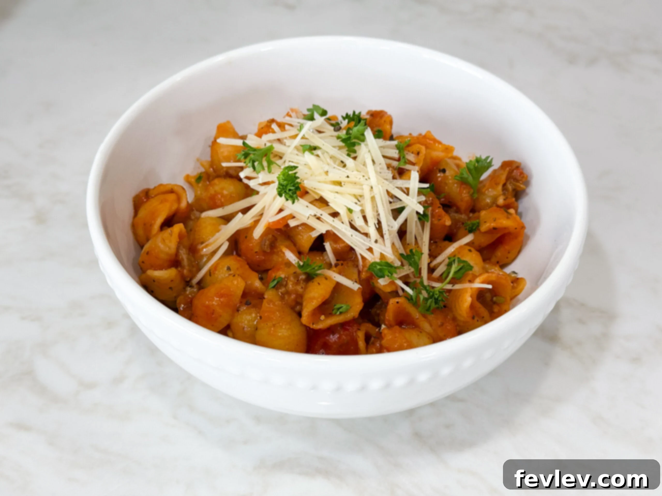 Simple one pot sausage pasta with minimal ingredients