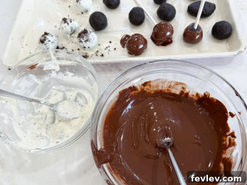 No-Bake Oreo Truffles 6 chocolate dipping sauce