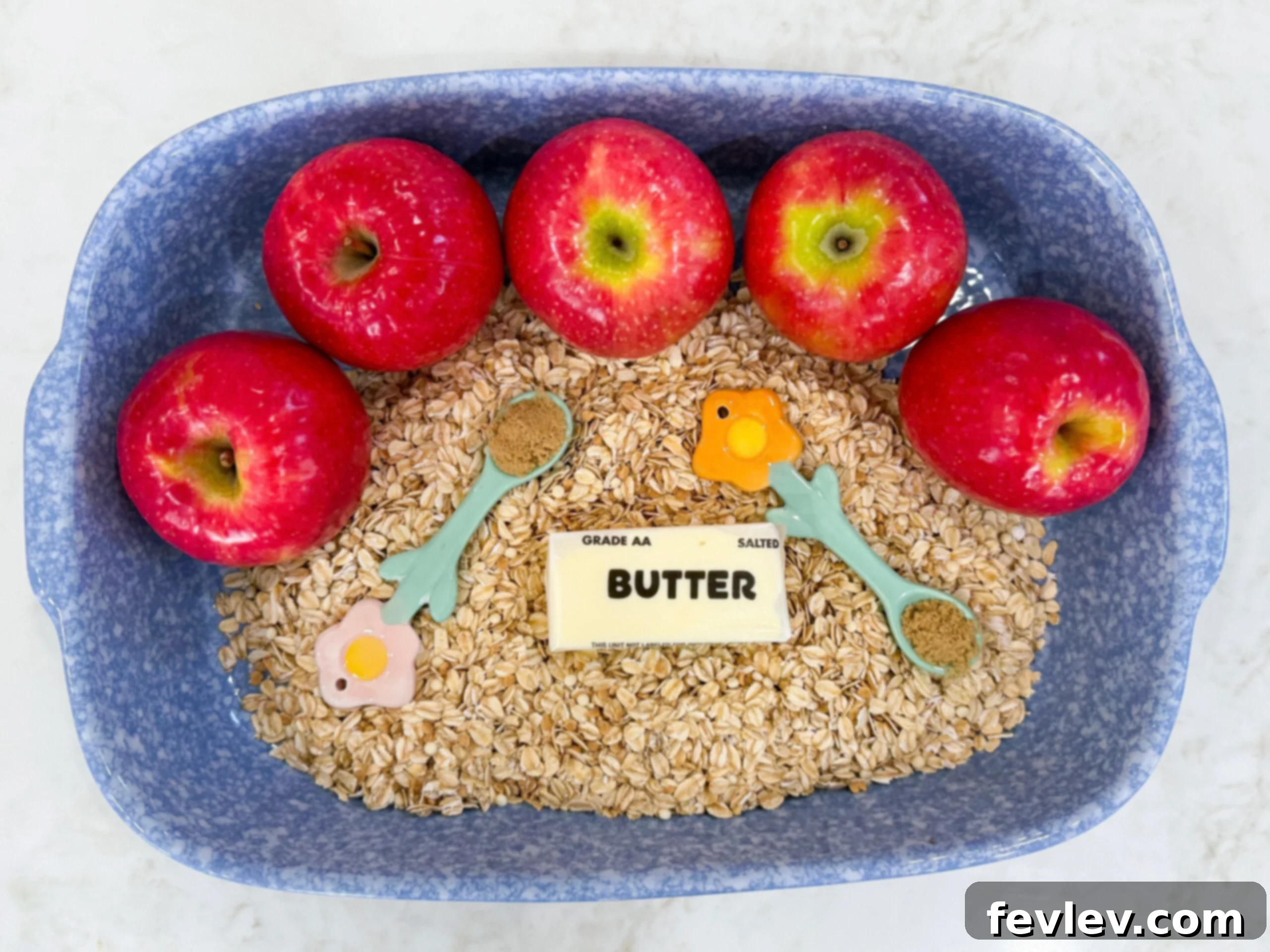 Apple Crisp Baking Dish