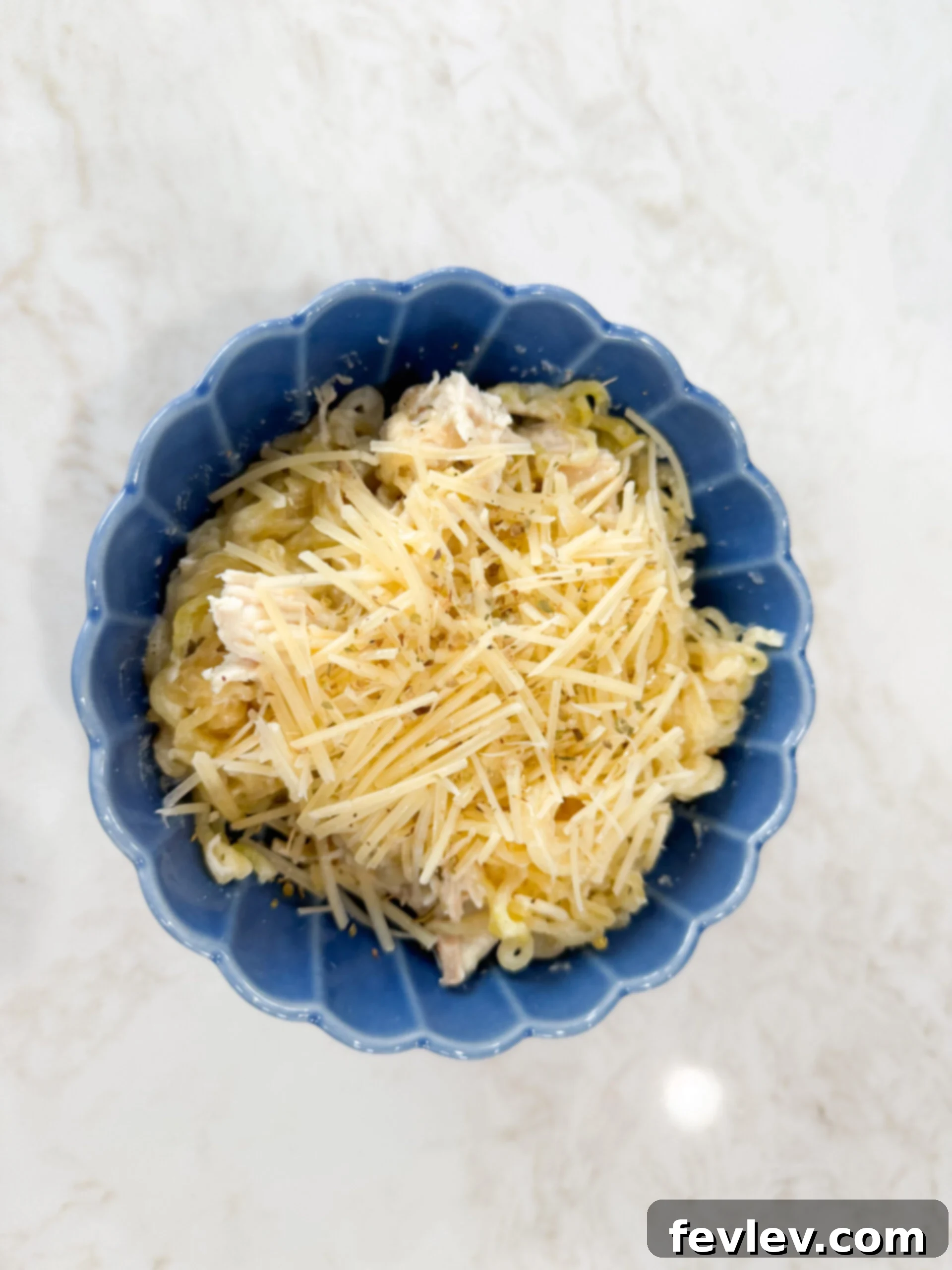 Creamy Chicken Alfredo Ramen Bake